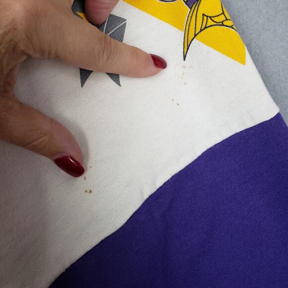 Vintage Size XL Minnesota Vikings Crewneck Sweatshirt Retro Football Helmet Logo - Picture 11 of 11